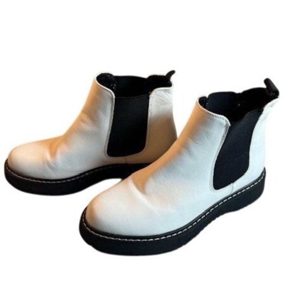 Madden Girl W-7.5 White Black Platform Chelsea‎ Ankle Boots  Round Toe